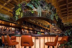 the vine room restaurant in naples florida