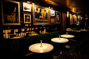 the vine room restaurant in naples florida