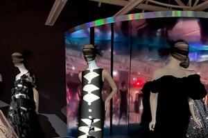 acrylic mirror finishing in a boutique