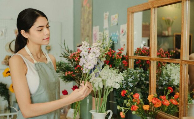 acrylic mirror custom finishing retail store